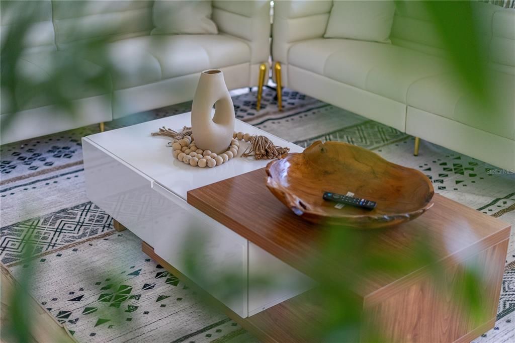 На продажу: $555,000 (3 спален, 2 ванн, 1605 Квадратных фут)