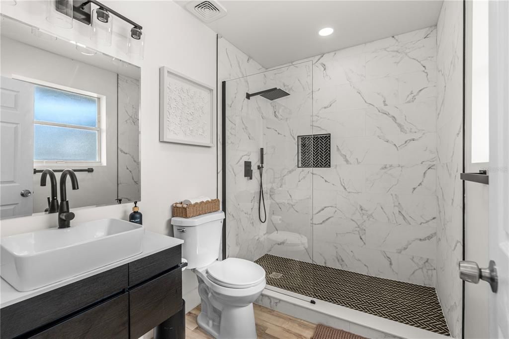 На продажу: $555,000 (3 спален, 2 ванн, 1605 Квадратных фут)