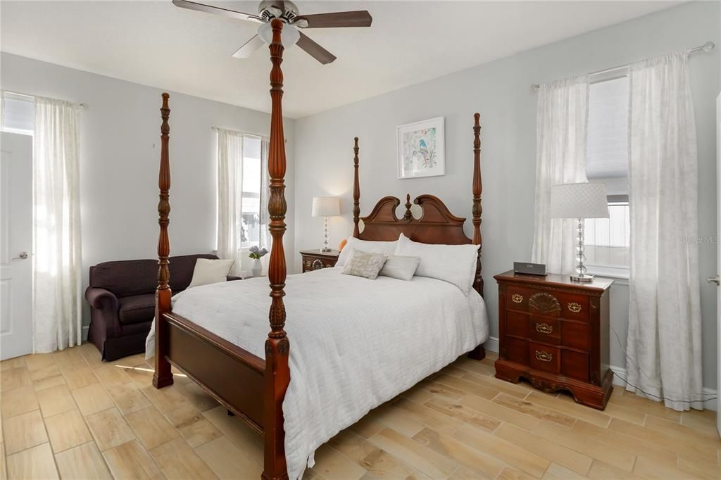 На продажу: $415,000 (3 спален, 3 ванн, 2069 Квадратных фут)