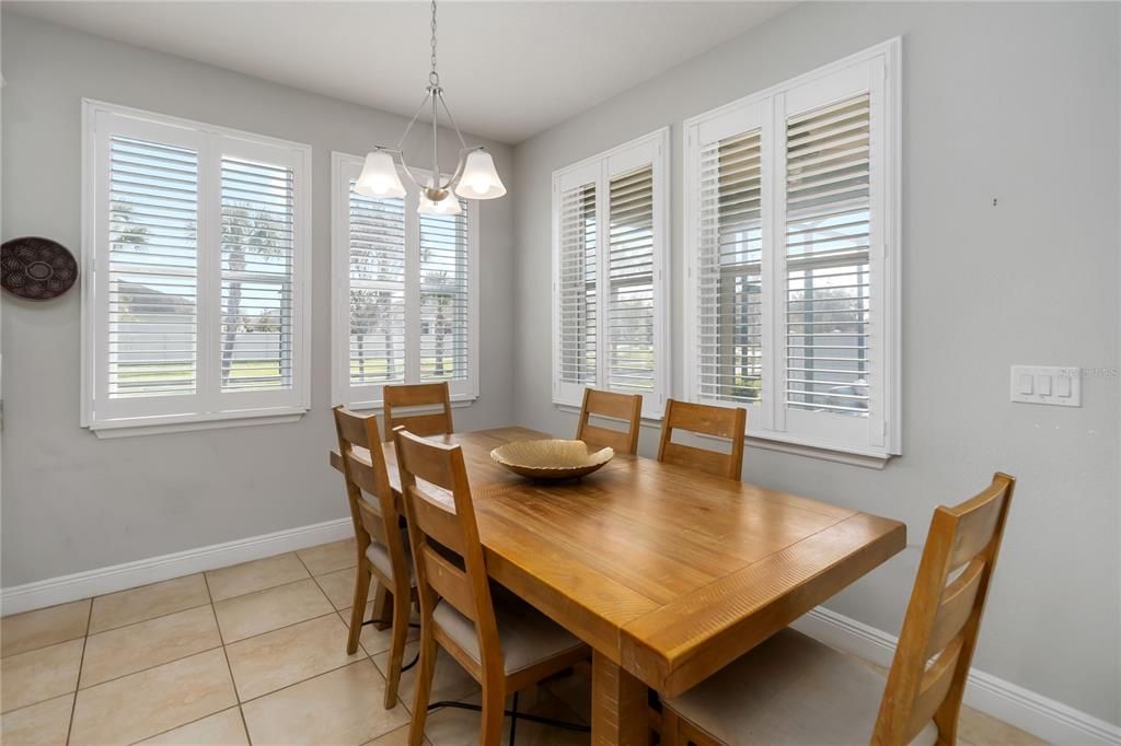 На продажу: $415,000 (3 спален, 3 ванн, 2069 Квадратных фут)