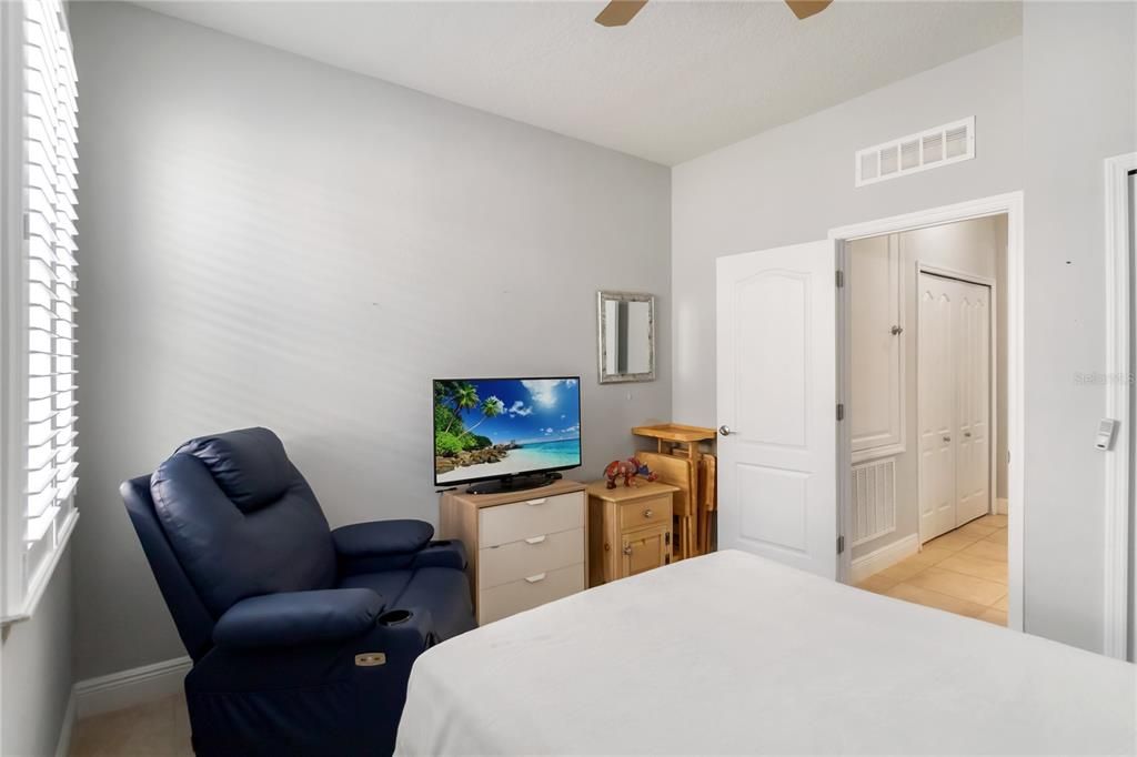 На продажу: $415,000 (3 спален, 3 ванн, 2069 Квадратных фут)