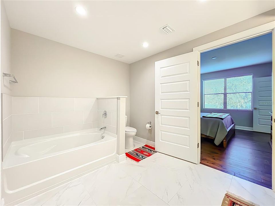 На продажу: $440,000 (3 спален, 3 ванн, 1568 Квадратных фут)