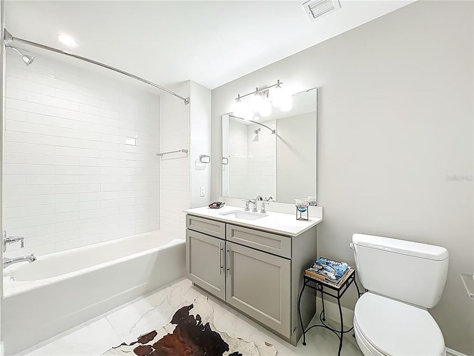 На продажу: $440,000 (3 спален, 3 ванн, 1568 Квадратных фут)