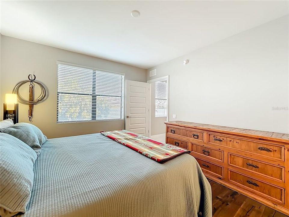 На продажу: $440,000 (3 спален, 3 ванн, 1568 Квадратных фут)