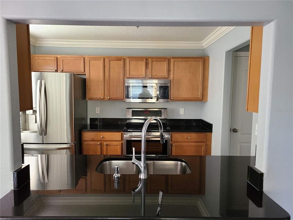 На продажу: $215,000 (3 спален, 2 ванн, 1302 Квадратных фут)