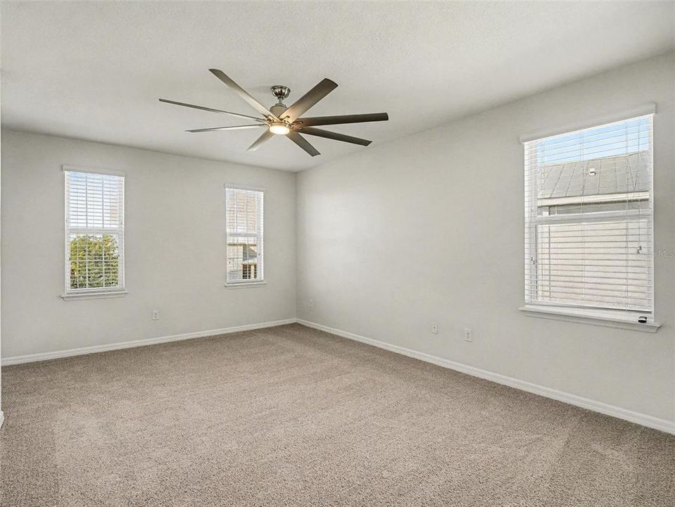 На продажу: $550,000 (4 спален, 2 ванн, 2725 Квадратных фут)