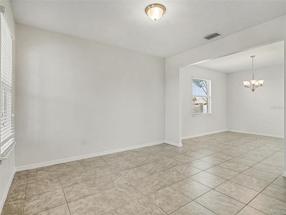 На продажу: $550,000 (4 спален, 2 ванн, 2725 Квадратных фут)