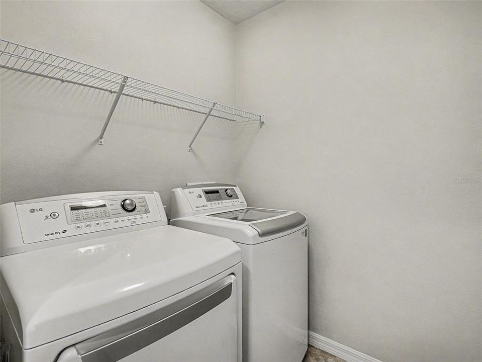 На продажу: $550,000 (4 спален, 2 ванн, 2725 Квадратных фут)