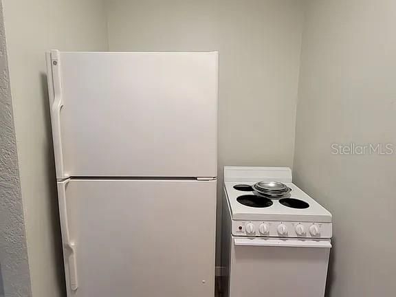 For Rent: $1,295 (1 beds, 1 baths, 400 Square Feet)