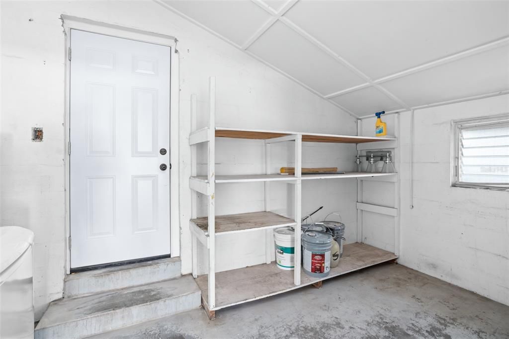 For Rent: $2,500 (3 beds, 2 baths, 1364 Square Feet)