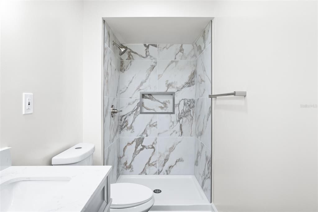 For Rent: $2,500 (3 beds, 2 baths, 1364 Square Feet)