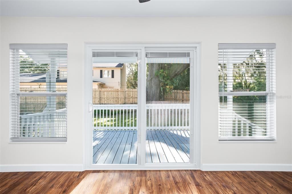 For Rent: $2,500 (3 beds, 2 baths, 1364 Square Feet)