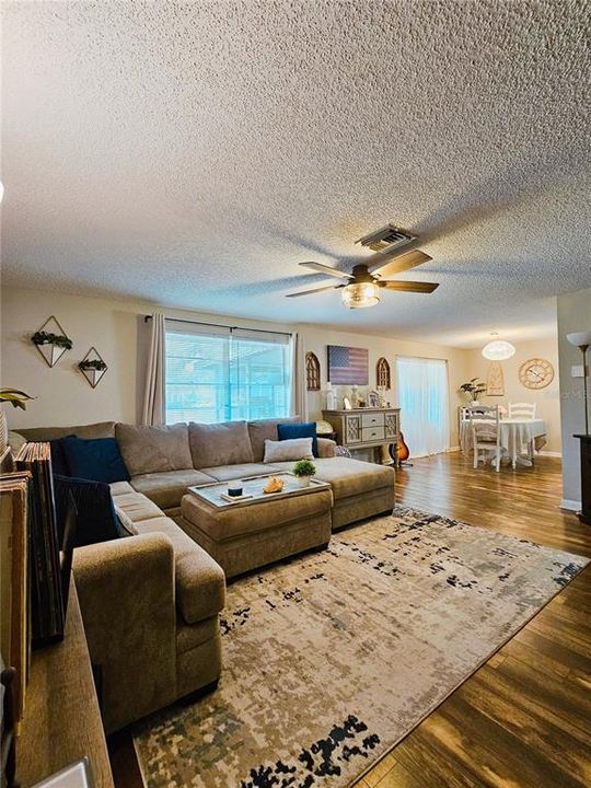 For Sale: $429,000 (3 beds, 2 baths, 1220 Square Feet)