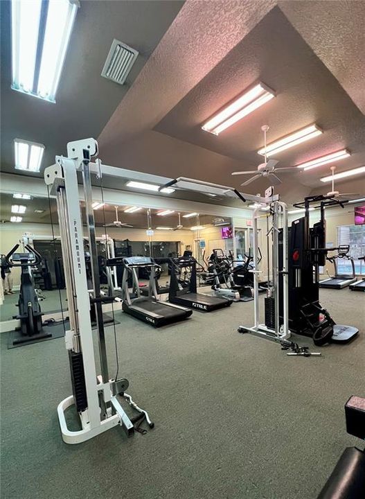 В аренду: $1,350 (1 спален, 1 ванн, 892 Квадратных фут)