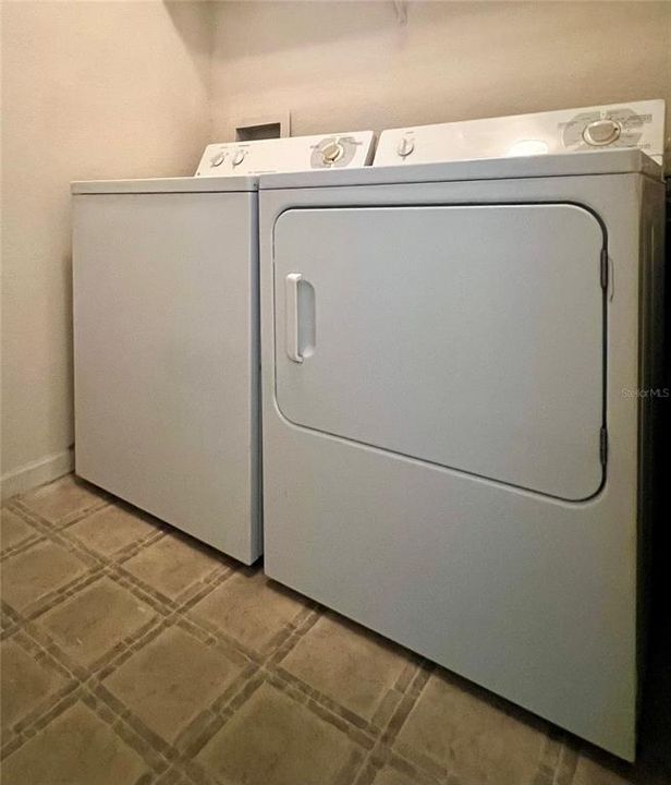 В аренду: $1,350 (1 спален, 1 ванн, 892 Квадратных фут)