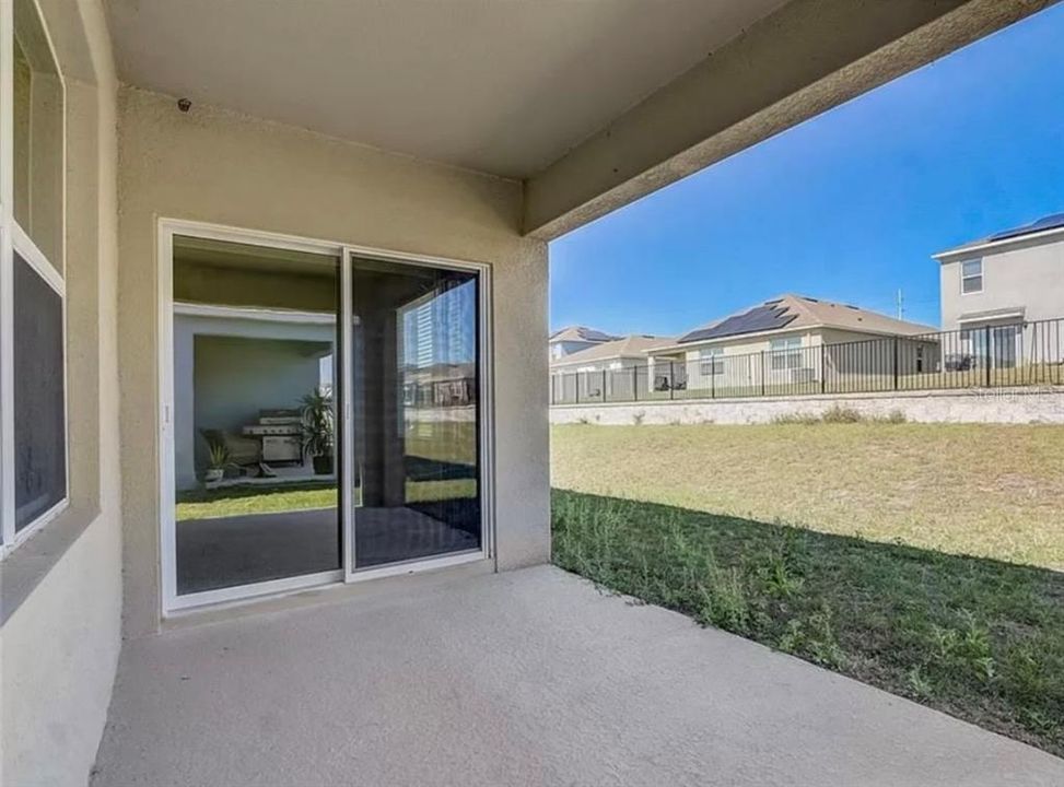 For Rent: $2,100 (3 beds, 2 baths, 1690 Square Feet)