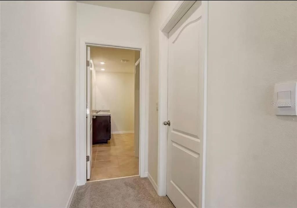 For Rent: $2,100 (3 beds, 2 baths, 1690 Square Feet)