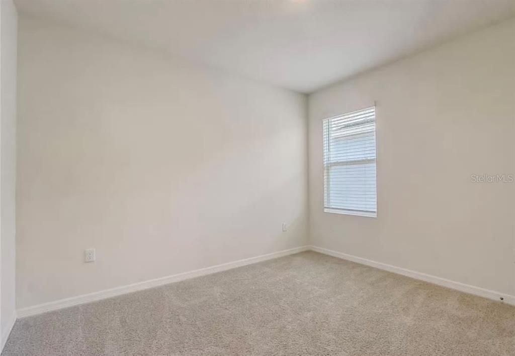 For Rent: $2,100 (3 beds, 2 baths, 1690 Square Feet)