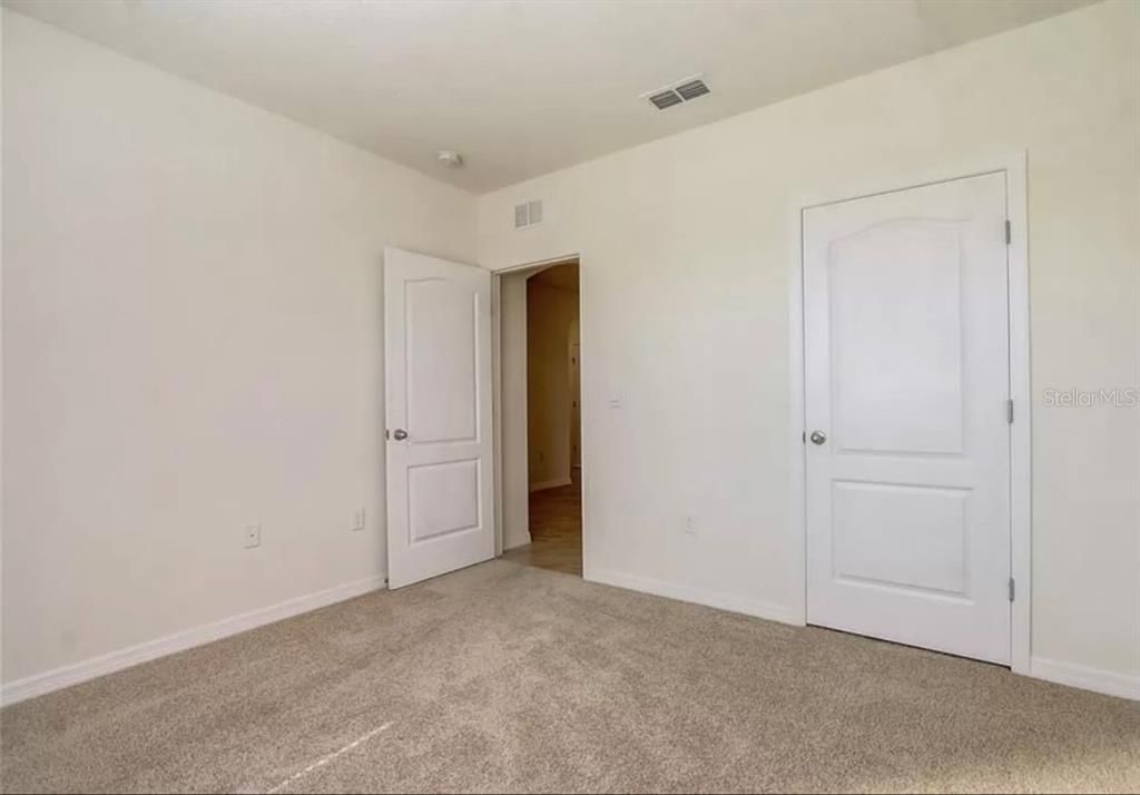 For Rent: $2,100 (3 beds, 2 baths, 1690 Square Feet)