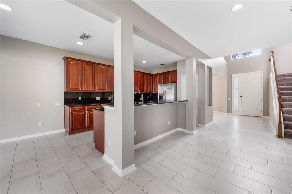 На продажу: $578,600 (5 спален, 3 ванн, 2756 Квадратных фут)