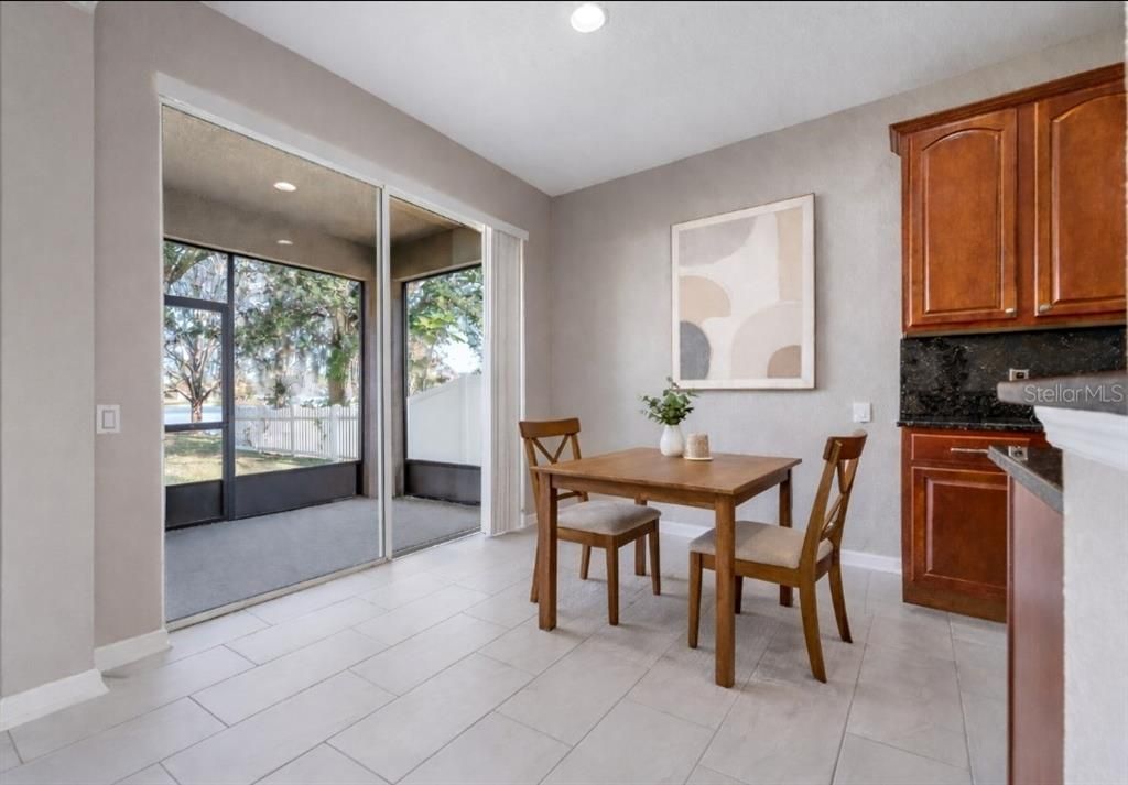 На продажу: $578,600 (5 спален, 3 ванн, 2756 Квадратных фут)