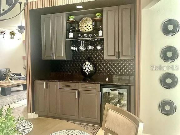 For Sale: $599,000 (3 beds, 2 baths, 2611 Square Feet)