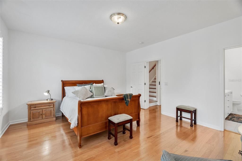 For Sale: $899,000 (4 beds, 3 baths, 2804 Square Feet)