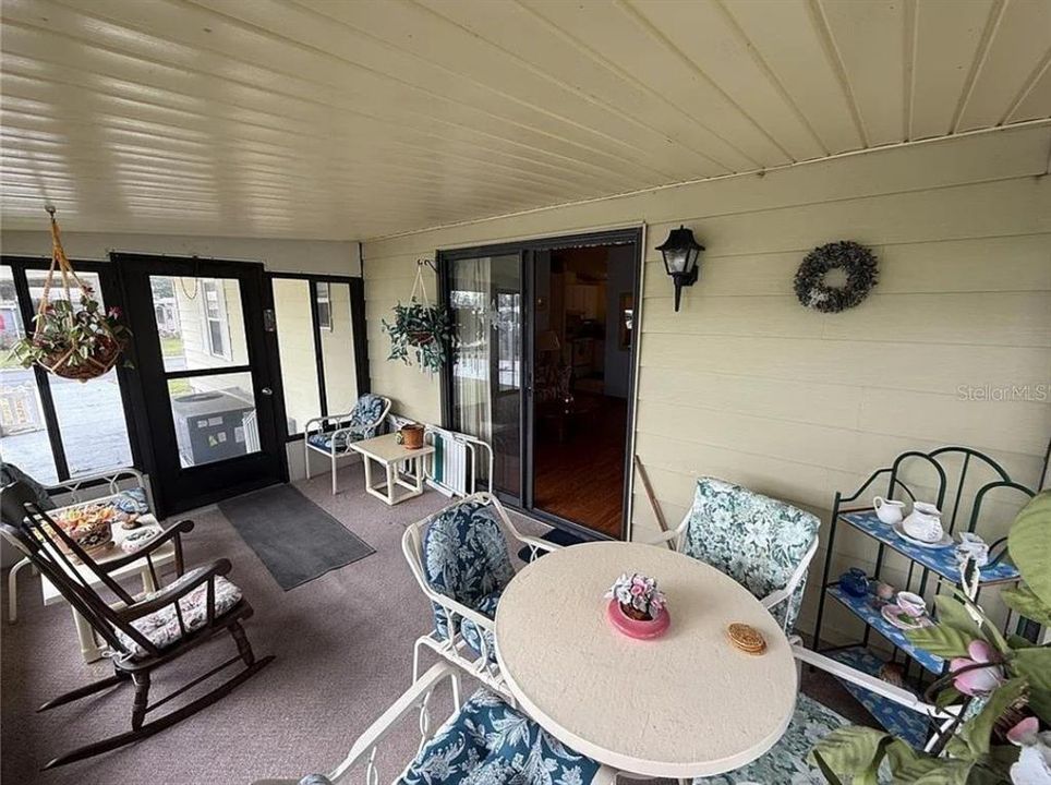 For Rent: $2,950 (2 beds, 2 baths, 1092 Square Feet)