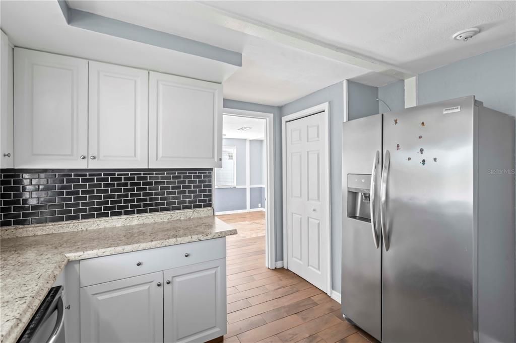 For Rent: $1,895 (3 beds, 2 baths, 1334 Square Feet)