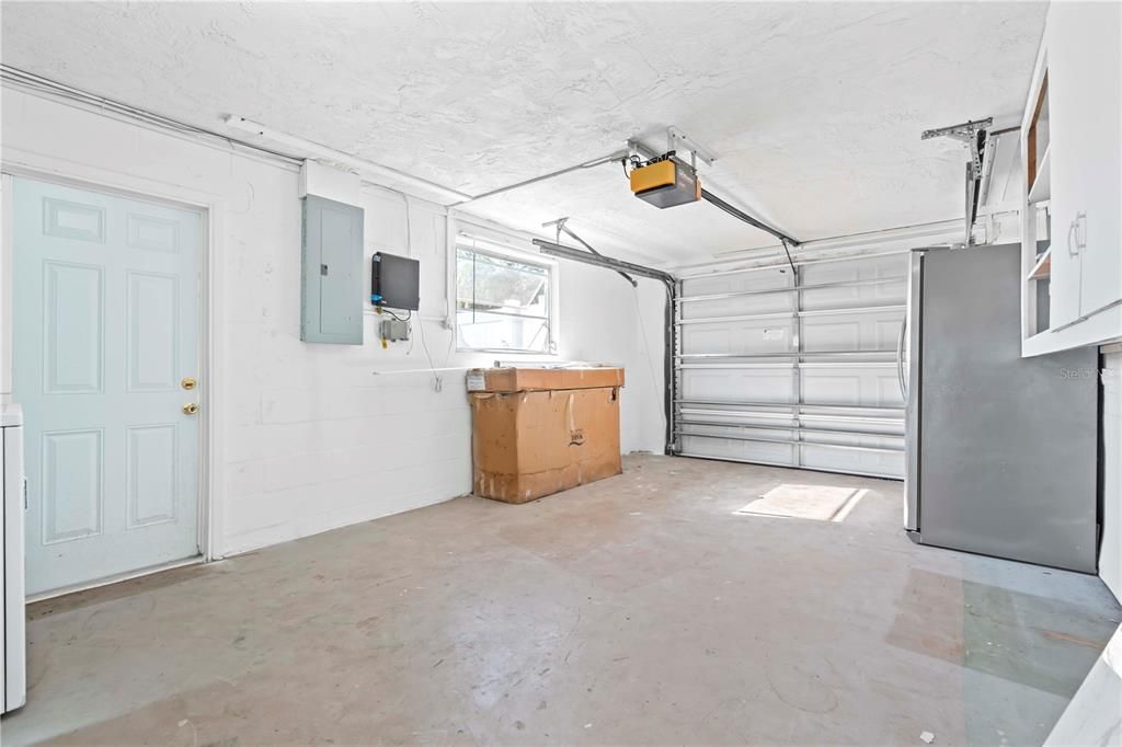 For Rent: $1,895 (3 beds, 2 baths, 1334 Square Feet)