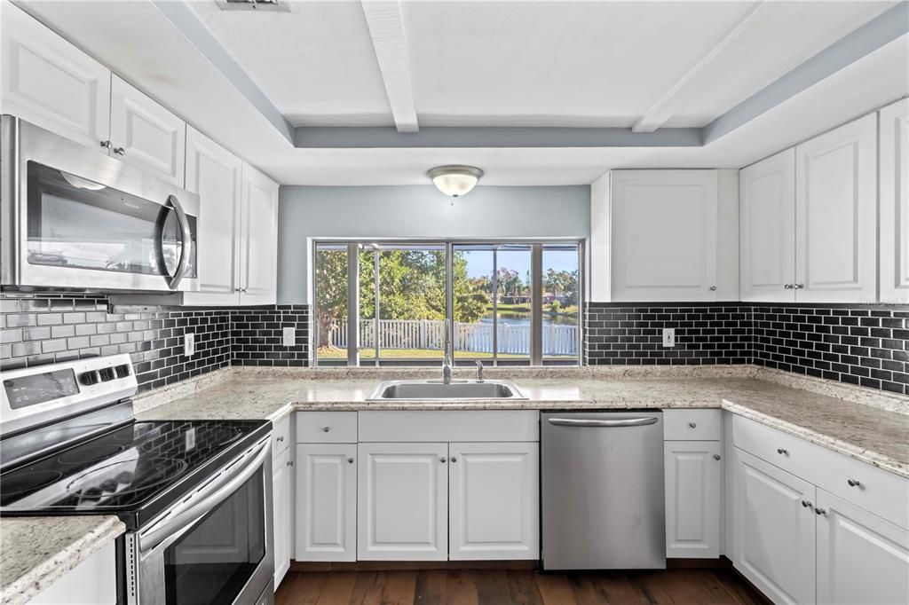 For Rent: $1,895 (3 beds, 2 baths, 1334 Square Feet)