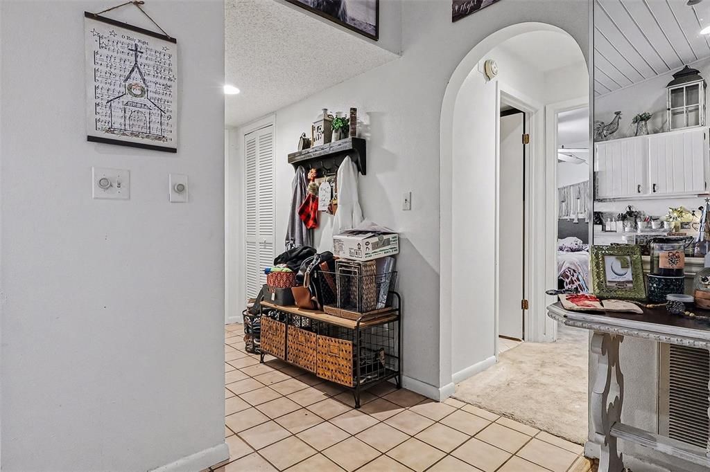 For Sale: $140,000 (2 beds, 2 baths, 1088 Square Feet)