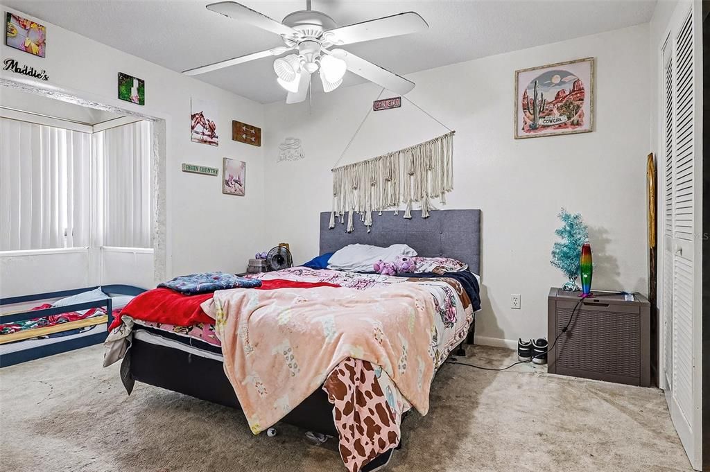 For Sale: $140,000 (2 beds, 2 baths, 1088 Square Feet)