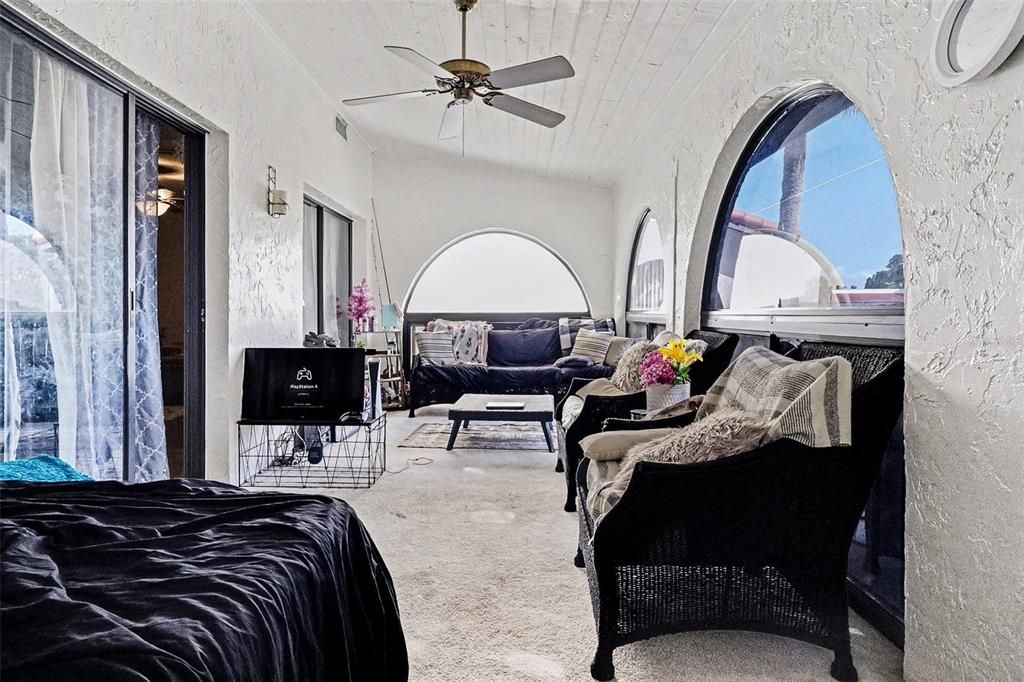 For Sale: $140,000 (2 beds, 2 baths, 1088 Square Feet)