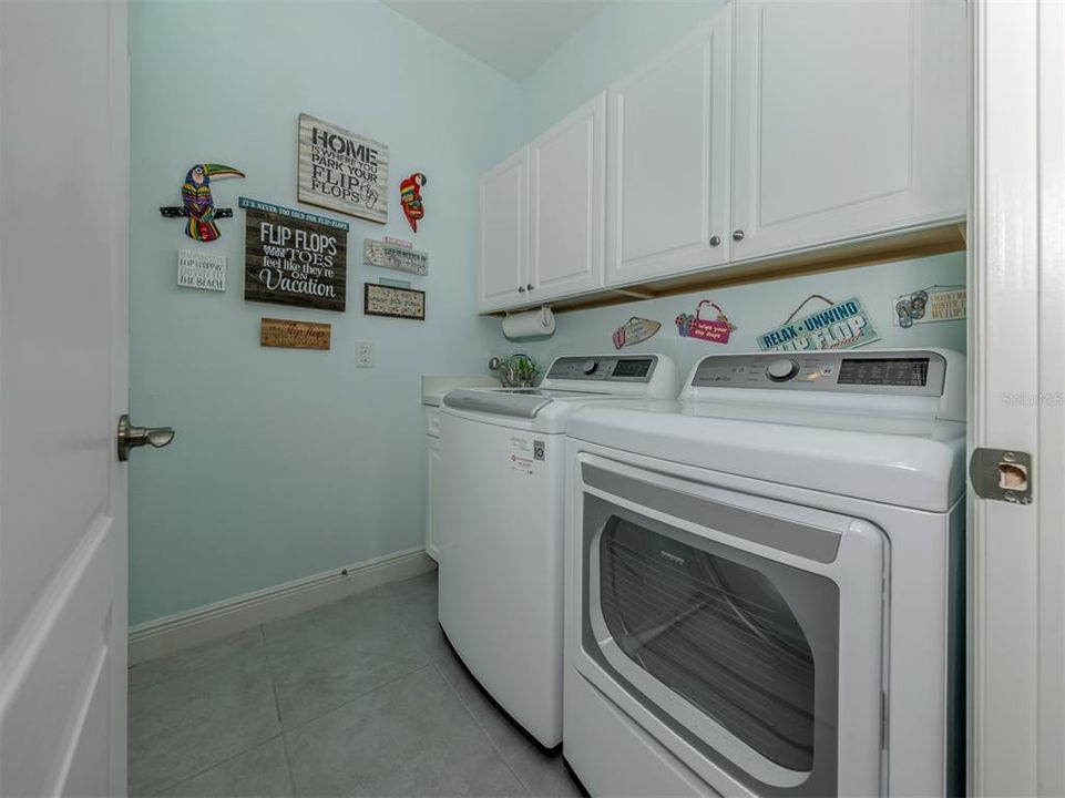 En Venta: $549,500 (3 camas, 2 baños, 1764 Pies cuadrados)