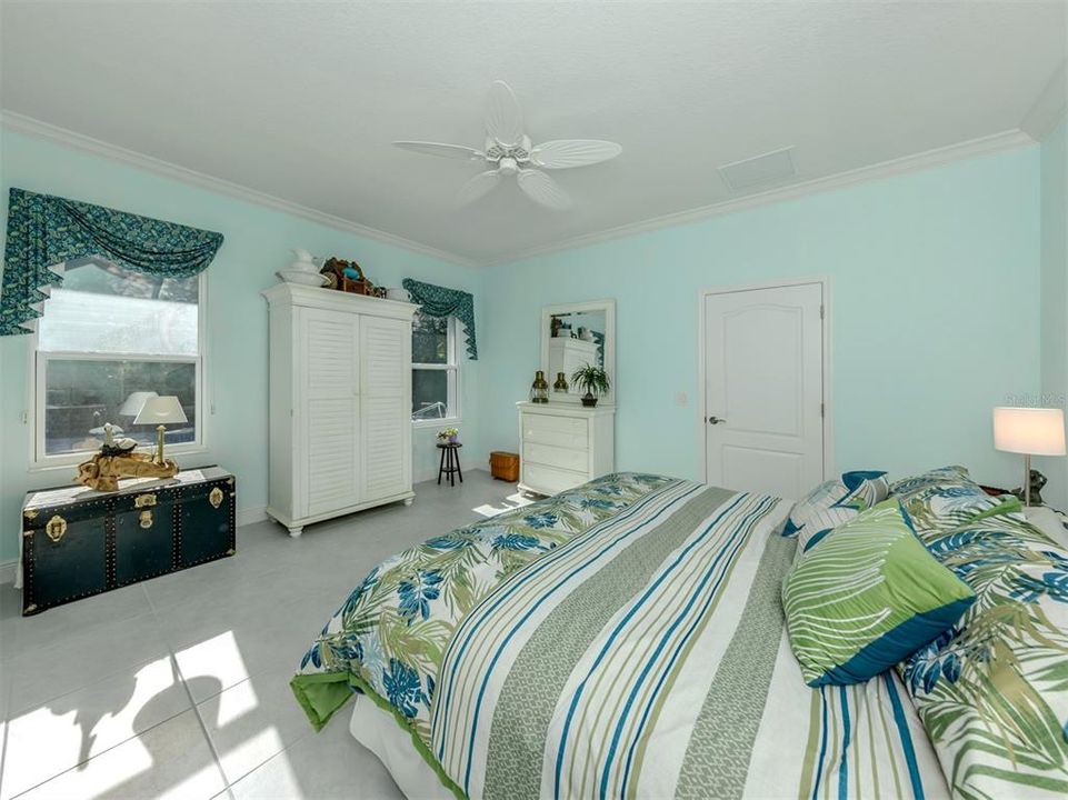 En Venta: $549,500 (3 camas, 2 baños, 1764 Pies cuadrados)