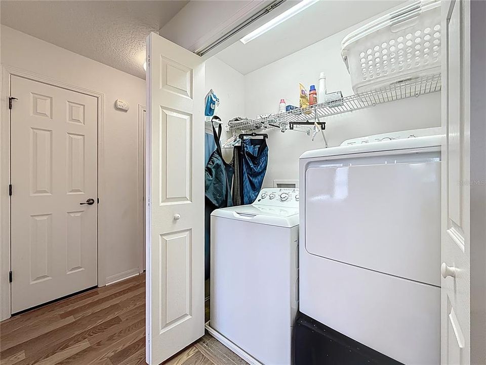 For Sale: $365,000 (3 beds, 2 baths, 1473 Square Feet)