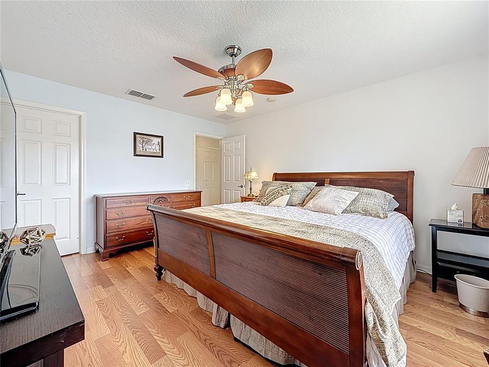 For Sale: $365,000 (3 beds, 2 baths, 1473 Square Feet)