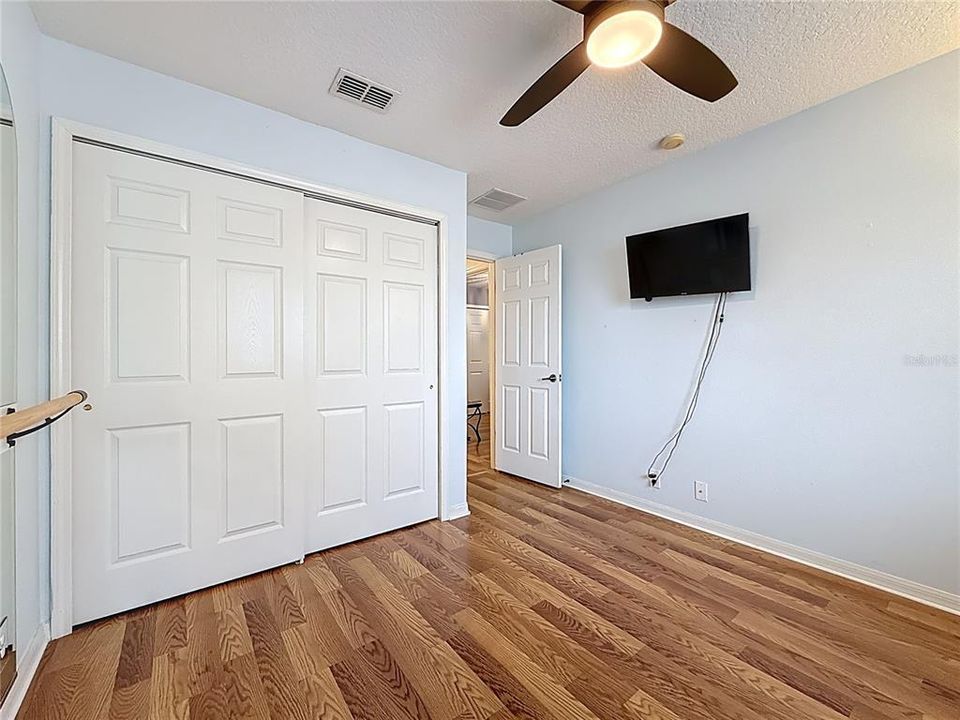 For Sale: $365,000 (3 beds, 2 baths, 1473 Square Feet)