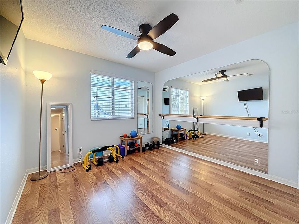 For Sale: $365,000 (3 beds, 2 baths, 1473 Square Feet)