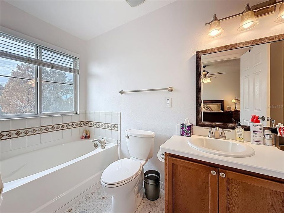 For Sale: $365,000 (3 beds, 2 baths, 1473 Square Feet)