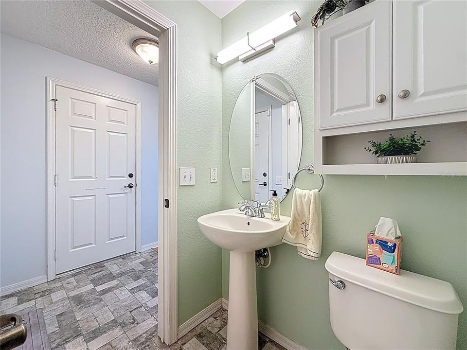 For Sale: $365,000 (3 beds, 2 baths, 1473 Square Feet)