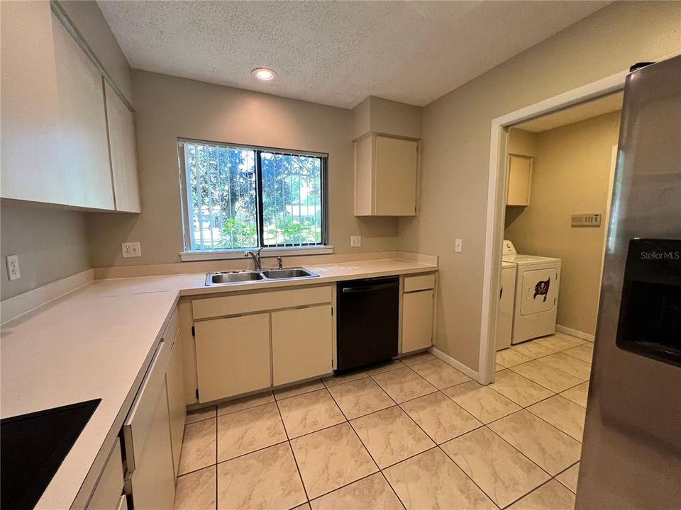 En Renta: $2,650 (3 camas, 2 baños, 1847 Pies cuadrados)