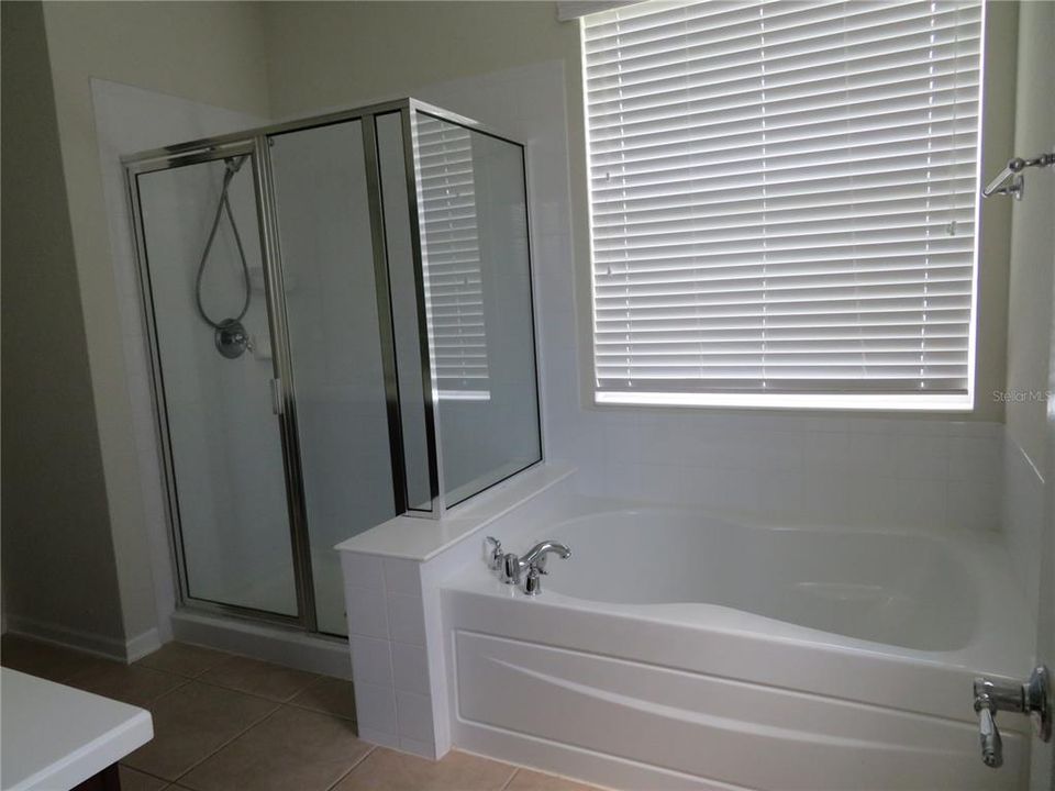 В аренду: $3,095 (4 спален, 3 ванн, 2745 Квадратных фут)