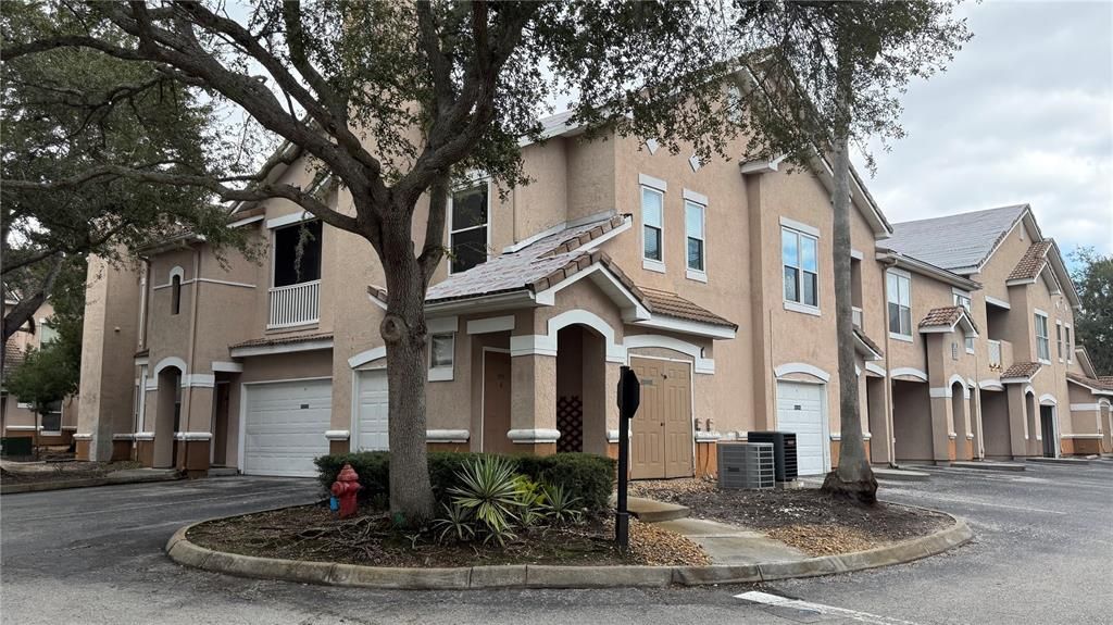 Active With Contract: $139,000 (2 beds, 2 baths, 1175 Square Feet)