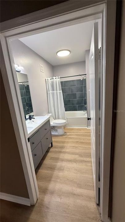 Active With Contract: $139,000 (2 beds, 2 baths, 1175 Square Feet)