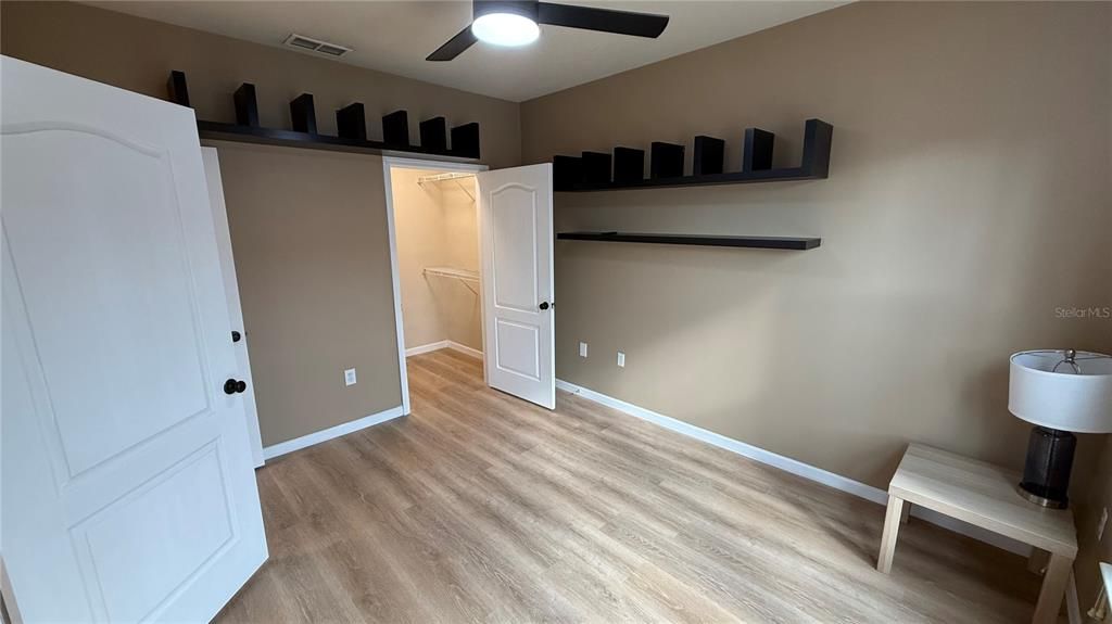 Active With Contract: $139,000 (2 beds, 2 baths, 1175 Square Feet)
