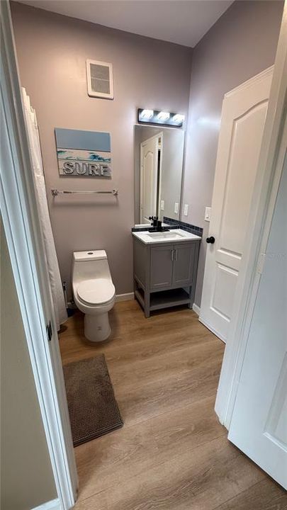Active With Contract: $139,000 (2 beds, 2 baths, 1175 Square Feet)