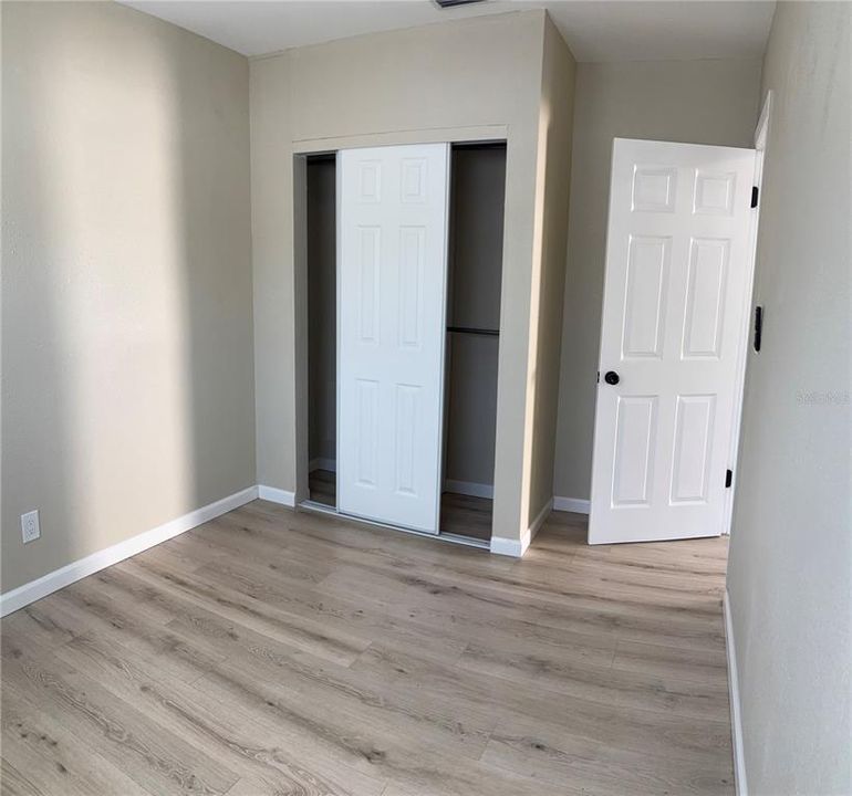 出租: $2,600 (3 贝兹, 1 浴室, 840 平方英尺)