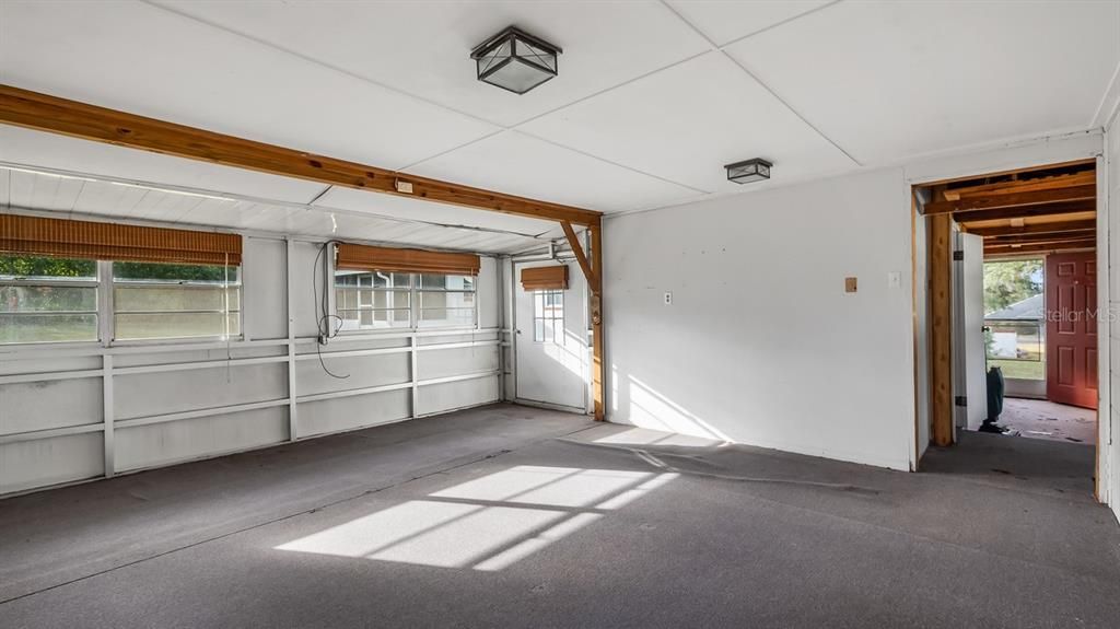 En Venta: $245,000 (3 camas, 2 baños, 1048 Pies cuadrados)